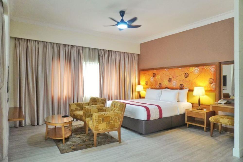 The Avenue M Johor Bahru Exterior foto