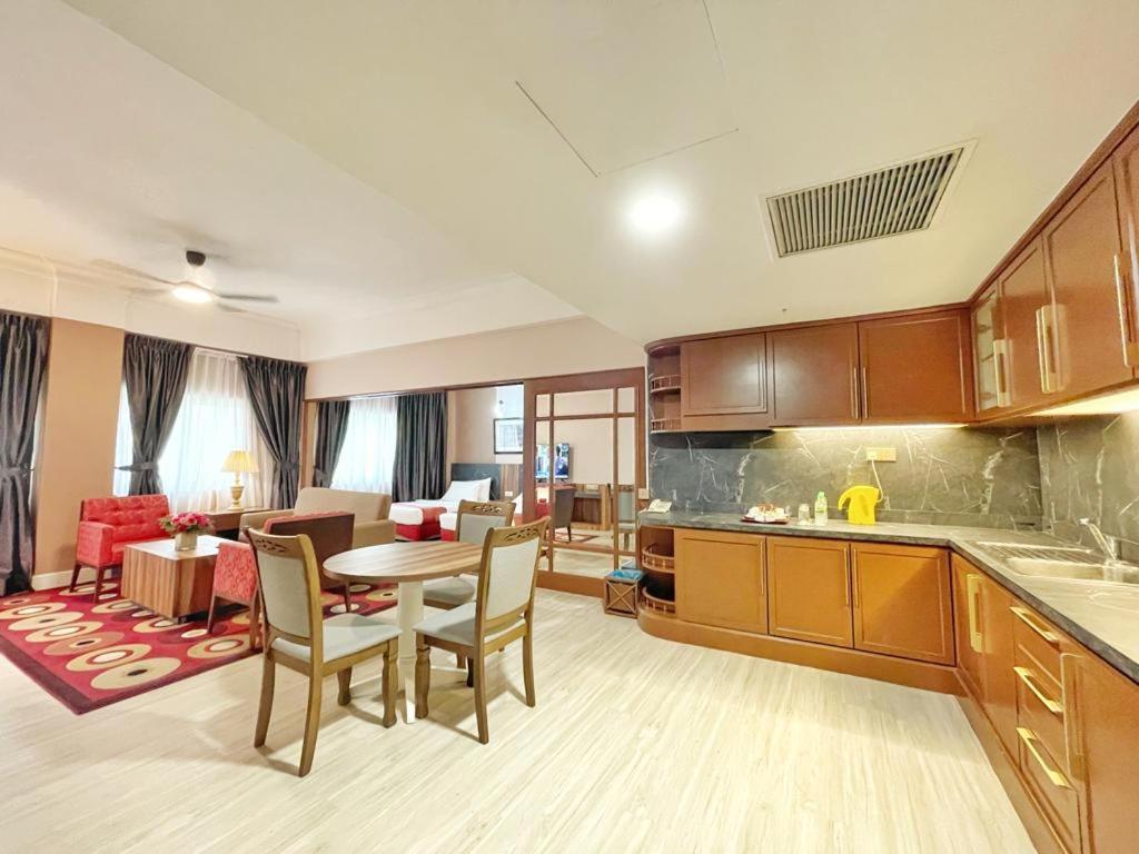 The Avenue M Johor Bahru Exterior foto